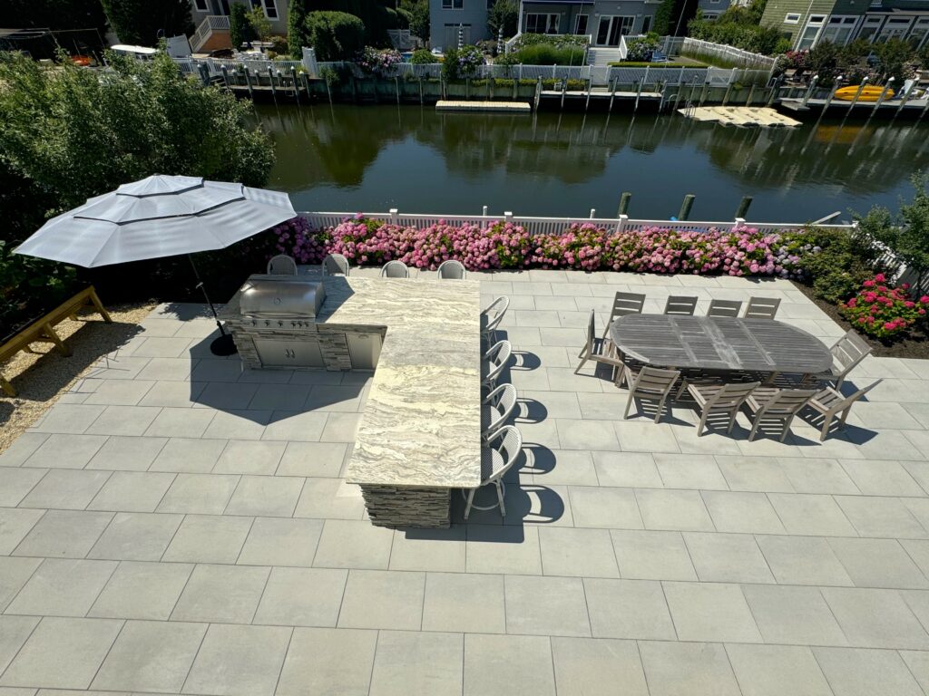 What Makes a Great Outdoor Bar in Waretown, NJ? Cogliano 8.24 7